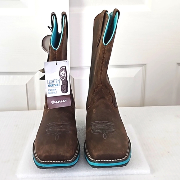 Ariat Shoes - Ariat NWT Anthem Boots